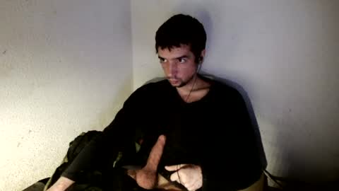 Snapshot of h1dden_reality chatting on 06/18/26, 09:41 h1dden_reality online show from 06/18/26, 09:41
