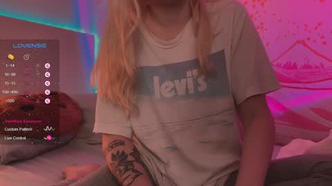 Lana online show from 01/22/25, 05:06