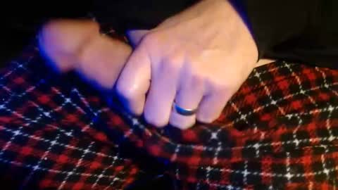 Snapshot of h2omygod chatting on 01/01/25, 05:00 H2omygod online show from 01/01/25, 05:00