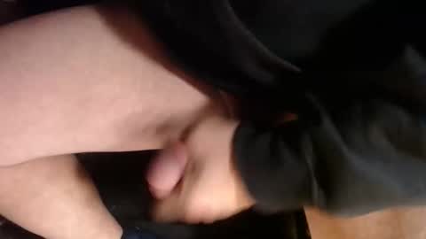 Snapshot of h2omygod chatting on 11/24/25, 01:11 H2omygod online show from 11/24/25, 01:11