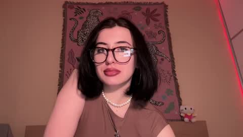 Helga online show from 04/13/26, 04:45