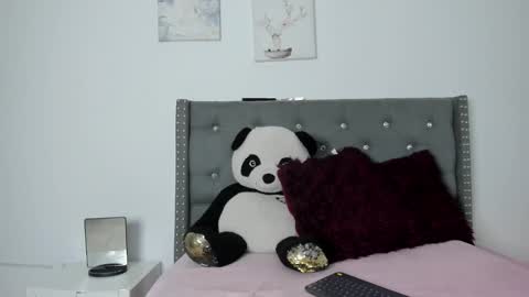 Snapshot of haanna_hot chatting on 01/24/25, 04:27 Sarah online show from 01/24/25, 04:27
