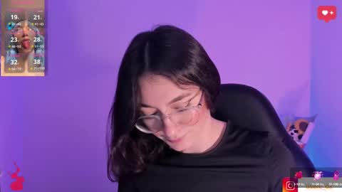 Snapshot of haanna_thompsoon chatting on 02/24/25, 11:41 haanna_thompsoon online show from 02/24/25, 11:41