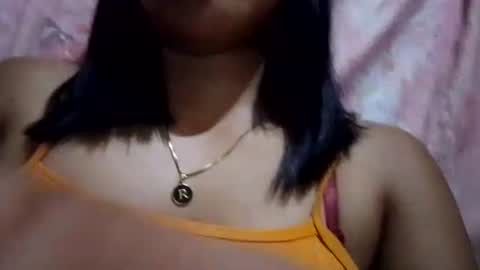 Snapshot of habibi_25 chatting on 09/30/25, 11:37 Habibi online show from 09/30/25, 11:37