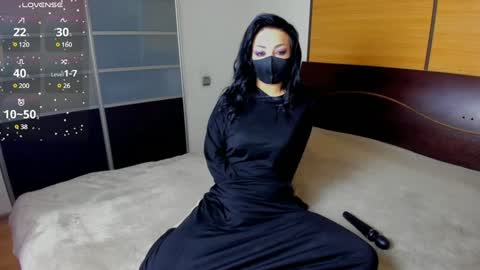 Linda online show from 01/26/25, 02:35