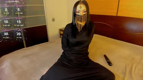 Linda online show from 02/12/25, 03:29