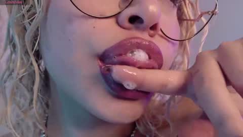 Haely online show from 04/11/26, 11:42