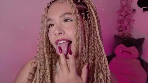 Haely online show from 07/08/26, 01:43