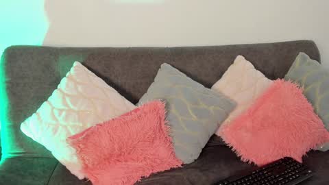 Snapshot of haileebeer_ chatting on 12/28/24, 03:04 Hailee online show from 12/28/24, 03:04