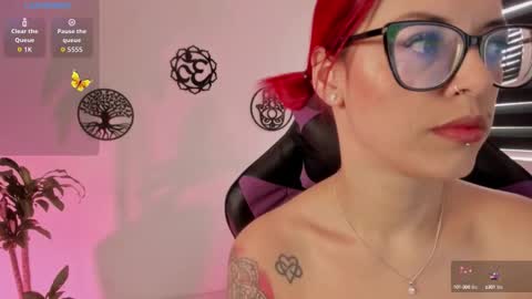 Snapshot of haileebeer_ chatting on 09/29/25, 03:39 Hailee online show from 09/29/25, 03:39