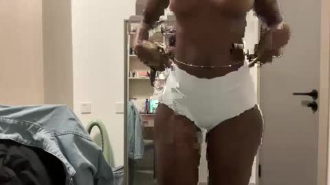 hailey_26 online show from 01/12/26, 10:48