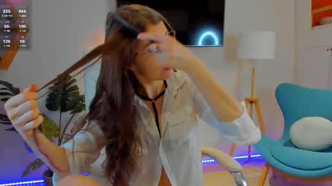 Hailey  Green online show from 03/29/26, 09:04