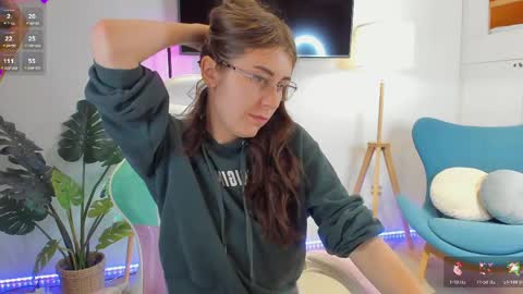 Snapshot of hailey__green chatting on 05/21/26, 10:39 Hailey Green online show from 05/21/26, 10:39