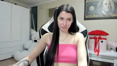 Snapshot of hailey_beauty chatting on 01/25/25, 05:08 Sk pe Anya388109 online show from 01/25/25, 05:08