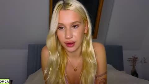 hailey_would online show from 11/27/25, 09:39