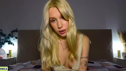hailey_would online show from 05/21/26, 10:28