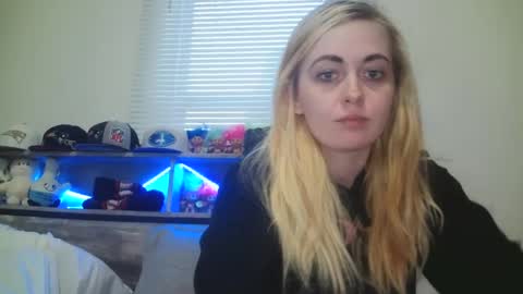 Snapshot of haileyakuma69 chatting on 03/03/25, 11:24 Hailey and d online show from 03/03/25, 11:24