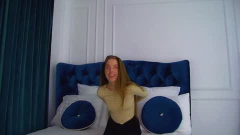 Hailey online show from 07/24/26, 06:11