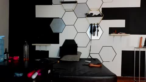 haileycat_ online show from 02/22/25, 02:50