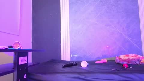 haileycat_ online show from 02/05/26, 01:43