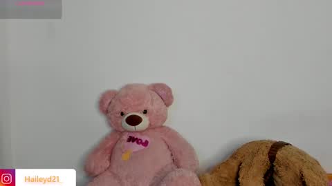 Hailey online show from 02/16/26, 10:39