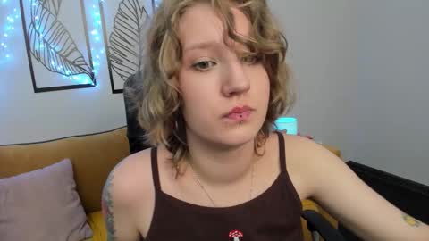 Hailey online show from 09/11/25, 08:47