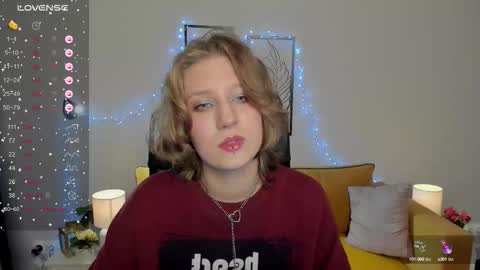 Hailey online show from 10/03/25, 08:55