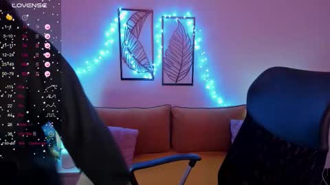 Hailey online show from 10/05/25, 09:07