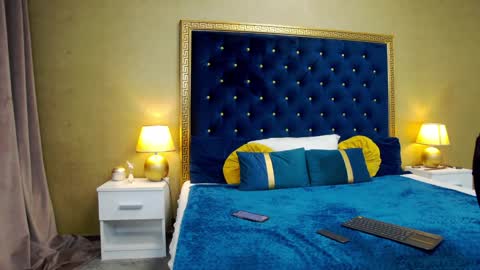 Hailey online show from 12/20/24, 04:09