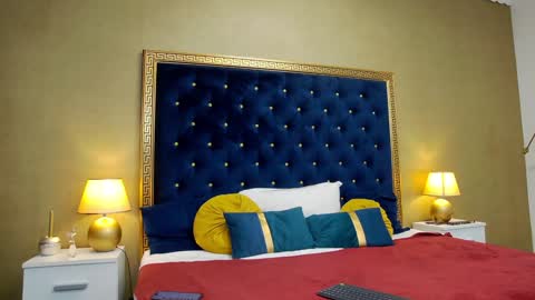 Hailey online show from 01/09/25, 04:19