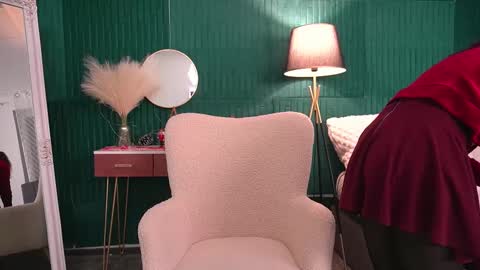 Hailey online show from 01/14/26, 05:13