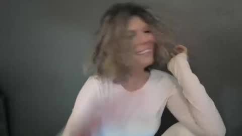 Hailey online show from 04/24/26, 05:15