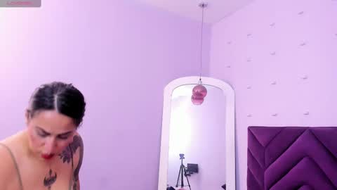 Snapshot of haileystonei chatting on 02/10/25, 11:46 haileystonei online show from 02/10/25, 11:46