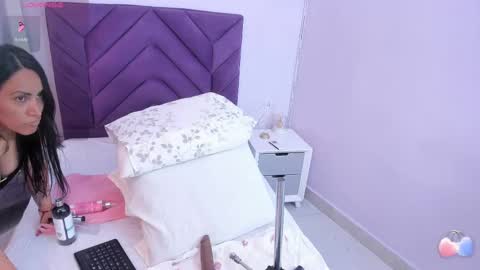 Snapshot of haileystonei chatting on 03/01/25, 11:50 haileystonei online show from 03/01/25, 11:50