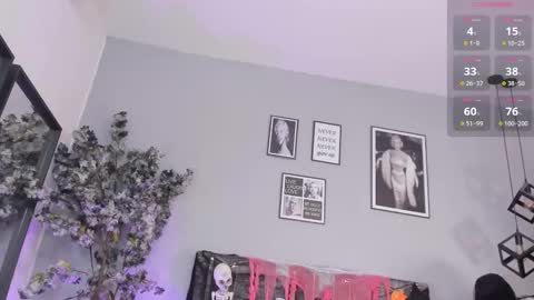 Snapshot of haileystonei chatting on 10/17/25, 11:35 haileystonei online show from 10/17/25, 11:35