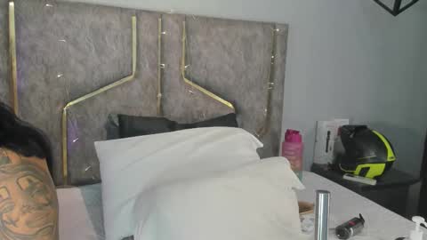 Snapshot of haileystonei chatting on 12/02/25, 11:59 haileystonei online show from 12/02/25, 11:59