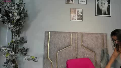 Snapshot of haileystonei chatting on 01/10/26, 11:12 haileystonei online show from 01/10/26, 11:12