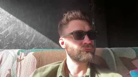 hairy_andhung69 online show from 06/05/26, 04:24