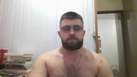 Snapshot of hairy_man_69_ chatting on 12/29/24, 05:31 horny online show from 12/29/24, 05:31