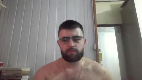 Snapshot of hairy_man_69_ chatting on 01/03/25, 12:00 horny online show from 01/03/25, 12:00