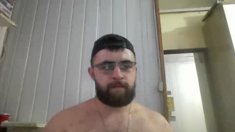 Snapshot of hairy_man_69_ chatting on 01/18/25, 12:02 horny online show from 01/18/25, 12:02