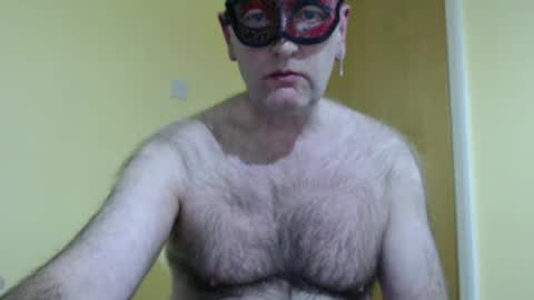 Snapshot of hairyape1 chatting on 12/18/25, 07:09 Hairy male online show from 12/18/25, 07:09