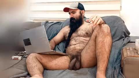 Hairy Beard Smoker online show from 05/30/26, 01:25