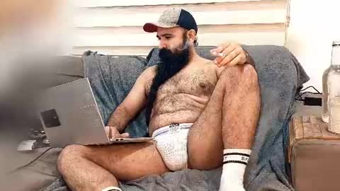 Hairy Beard Smoker online show from 06/25/26, 12:54