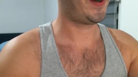 Snapshot of hairyeurostud chatting on 01/09/25, 12:57 Andy online show from 01/09/25, 12:57