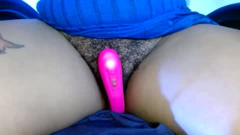 hairygirl83 online show from 06/06/26, 04:23