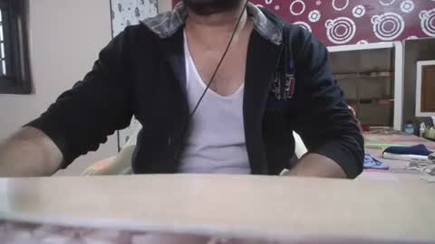 Hairyguy121 online show from 11/21/25, 07:40