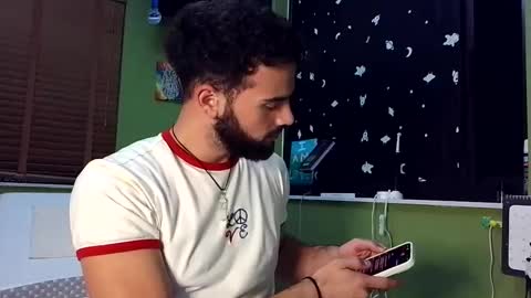 Snapshot of hairyholetop chatting on 12/10/24, 04:02 hairyholetop online show from 12/10/24, 04:02