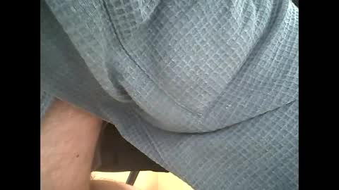 Snapshot of hairyman007 chatting on 01/27/25, 12:58 hairyman007 online show from 01/27/25, 12:58