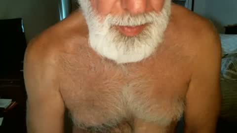 Hairy pecs online show from 06/25/26, 10:14